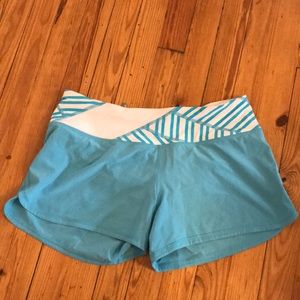 Lululemon speed up short 4inch size 6